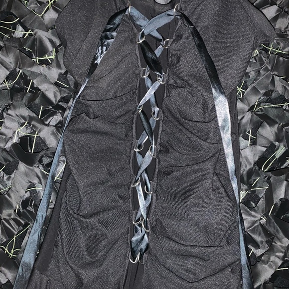 Vintage Layered Gothic Gown w Corset tie and ruched sides 🖤 - Picture 5 of 8